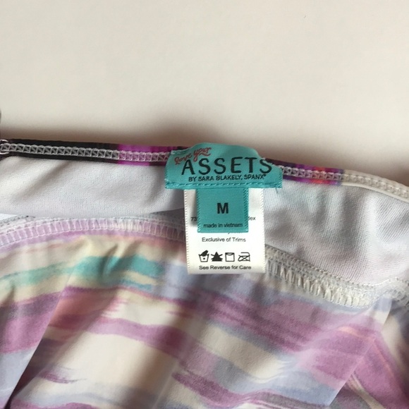 Assets by Sara Blakely Spanx push-up bathing top - Picture 3 of 6